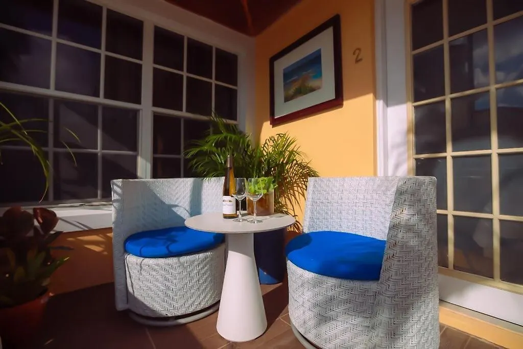 Tangerine Sunsets Tuscany Cottage Nassau Holiday home