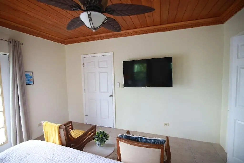 Tangerine Sunsets Tuscany Cottage Nassau Holiday home
